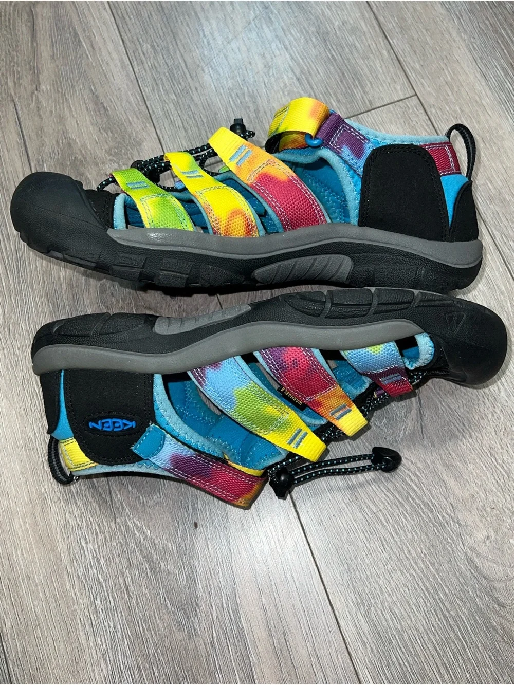 Keen Rainbow Tie Dye Newport Sandals Water Shoes Waterproof Big Kid Size 5